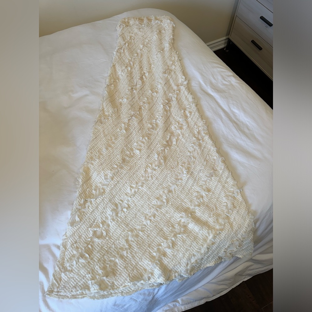 Elegant White Textured Dress